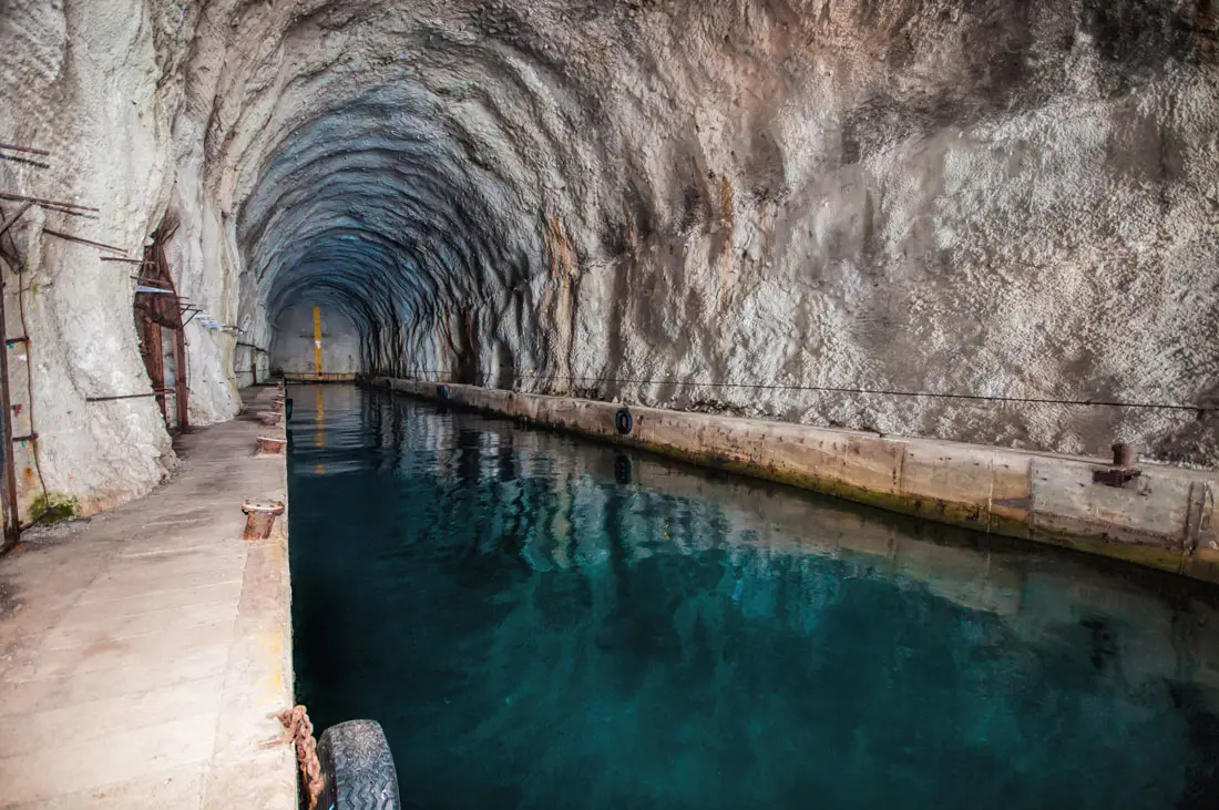 Vojni tuneli i skrivene uvale